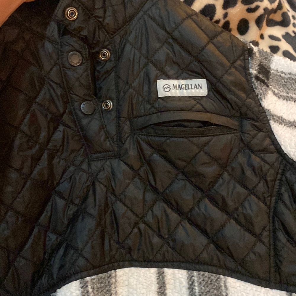 Magellan pullover